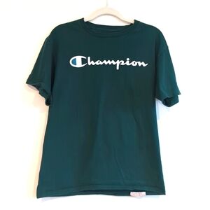 Dark green Champion tshirt